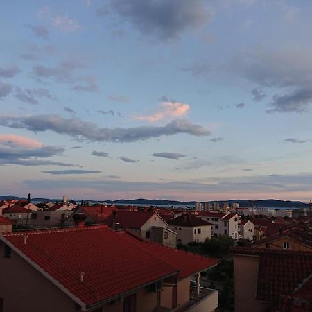 Appartement Apartman Petra à Zadar Extérieur photo